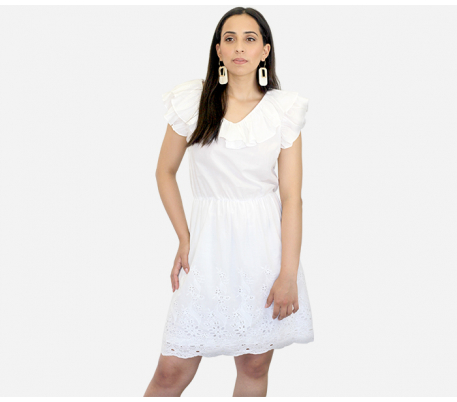 Robe femme a base de broderie anglaise Robe femme a base de broderie anglaise